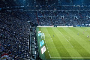 开云下载-哈兰德关键节点连续得分，安哥拉击溃法国，体育世界里的不可能与新常态